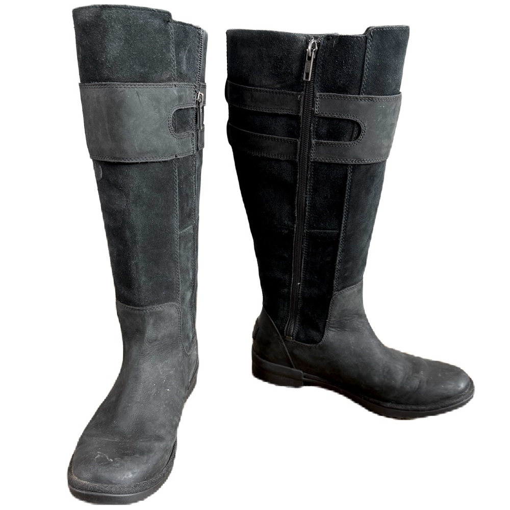 Black Zarina Ugg Boot Size 7.5